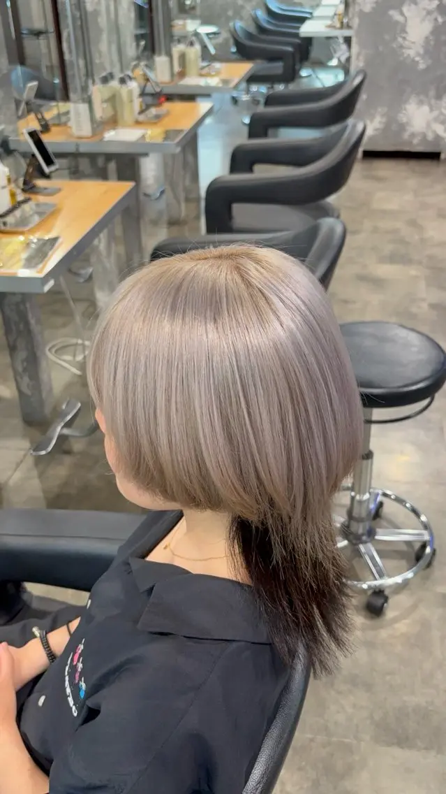 ミディアム カラー ヘアカラー 🧸ハイトーン/ミル クティー🧸のヘアスタイル