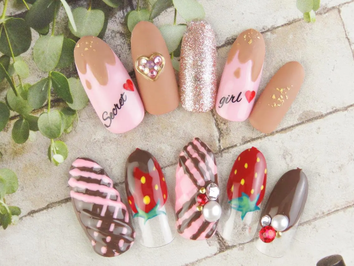 ネイル バレンタイン Nail lieNのネイルデザイン