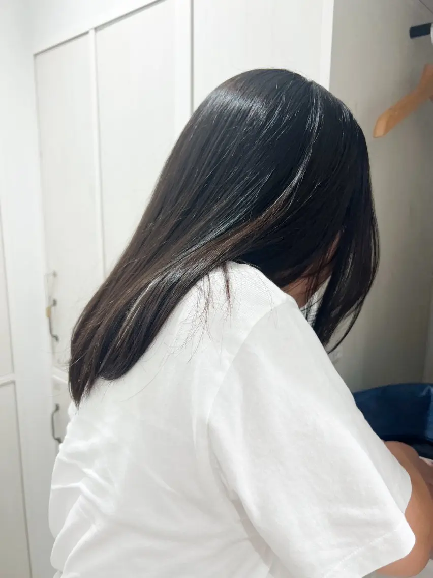 セミロング カラー 透明感カラー トリートメント ヘアカラー トリートメント 艶カラー/透明感 /ヒグチアオイのヘアスタイル