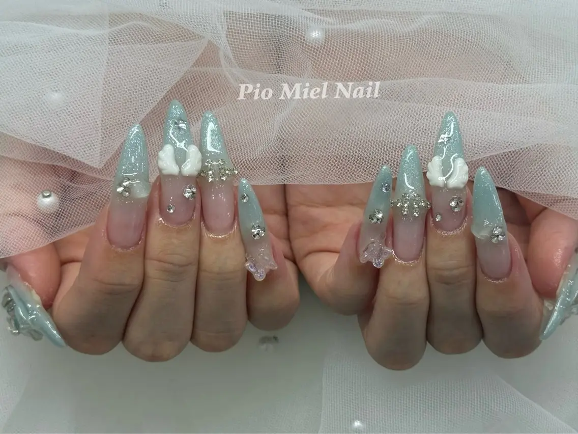 ロング 韓国風ヘア Pio Mielのネイルデザイン