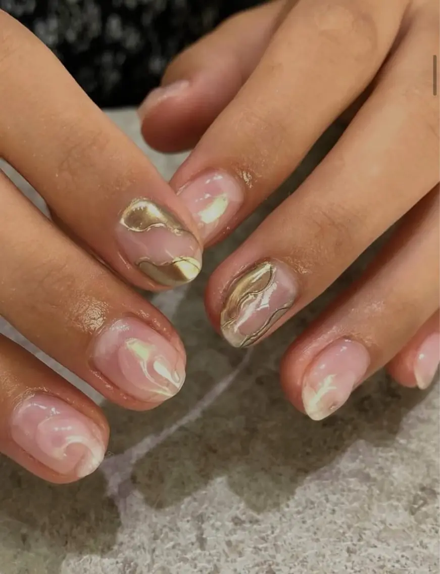 ネイル 持ち込み ハンドネイル ニュアンスネイル⌇ Rukka💅🫧のネイルデザイン