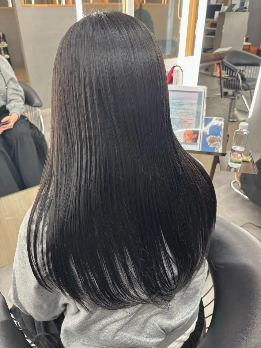 カラー 🌻ひな🌻 ハイライト/艶髪のヘアスタイル