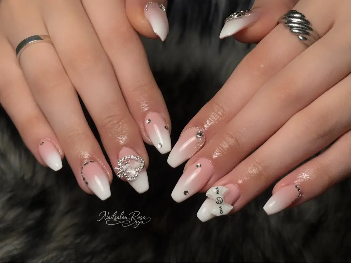 ネイル ハンドネイル nailsalon ROSA ayaのネイルデザイン