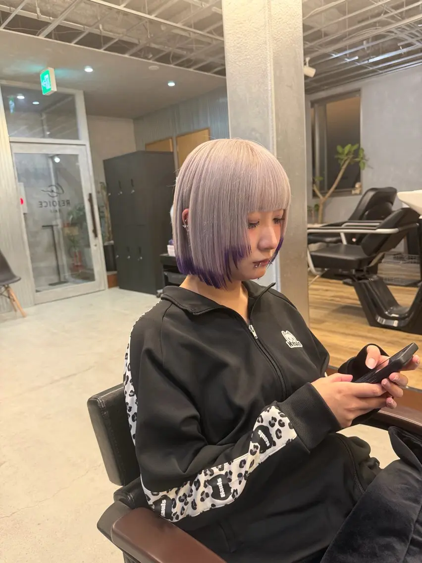 ショート カラー ブリーチ デザインカラー パープルカラー シルバー ✂︎SAITOU AKIRA✂︎のヘアスタイル