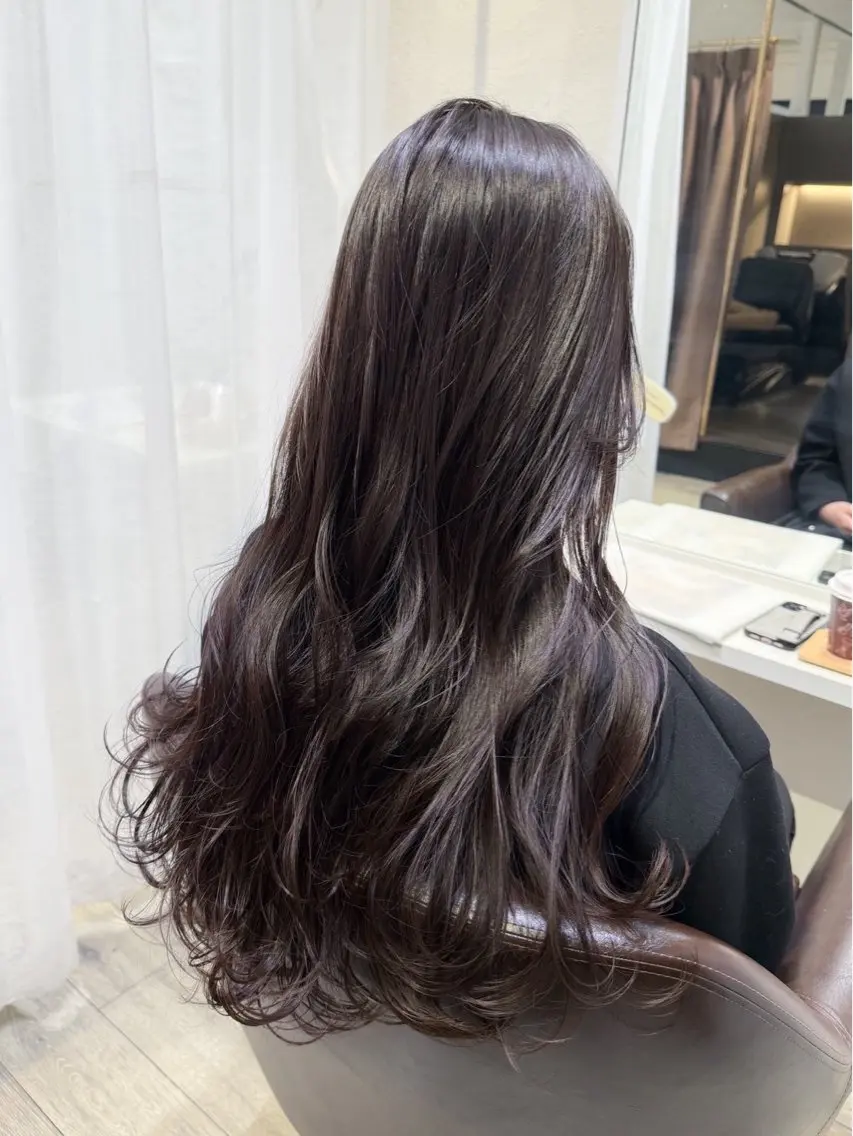 ロング ヘアカラー 前田 彩衣里のヘアスタイル