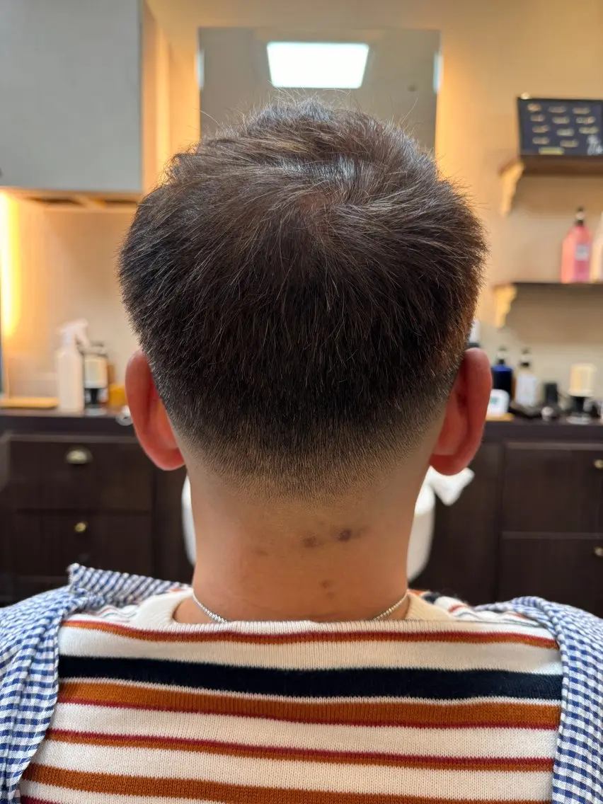 ショート 有田 光輝のヘアスタイル