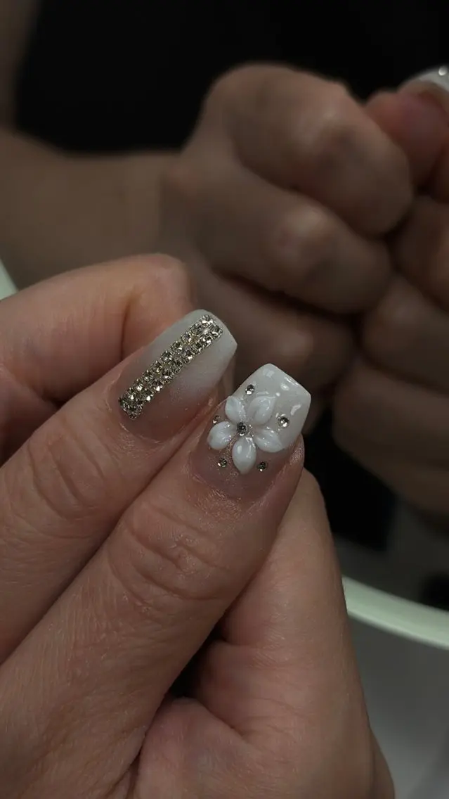 ネイル フラワーネイル ハンドネイル Same🎀 所沢ネイルサロンのネイルデザイン