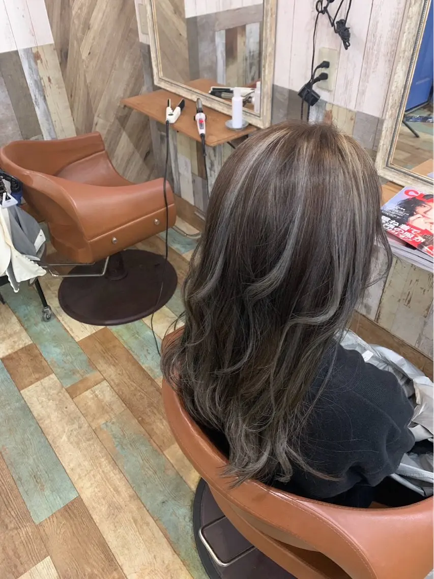 セミロング カラー Hair's RooMのヘアスタイル