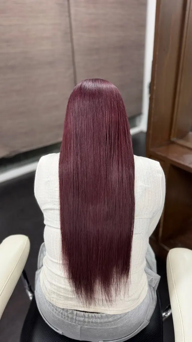 ロング ヘアカラー OTOHA OLUOLUのヘアスタイル