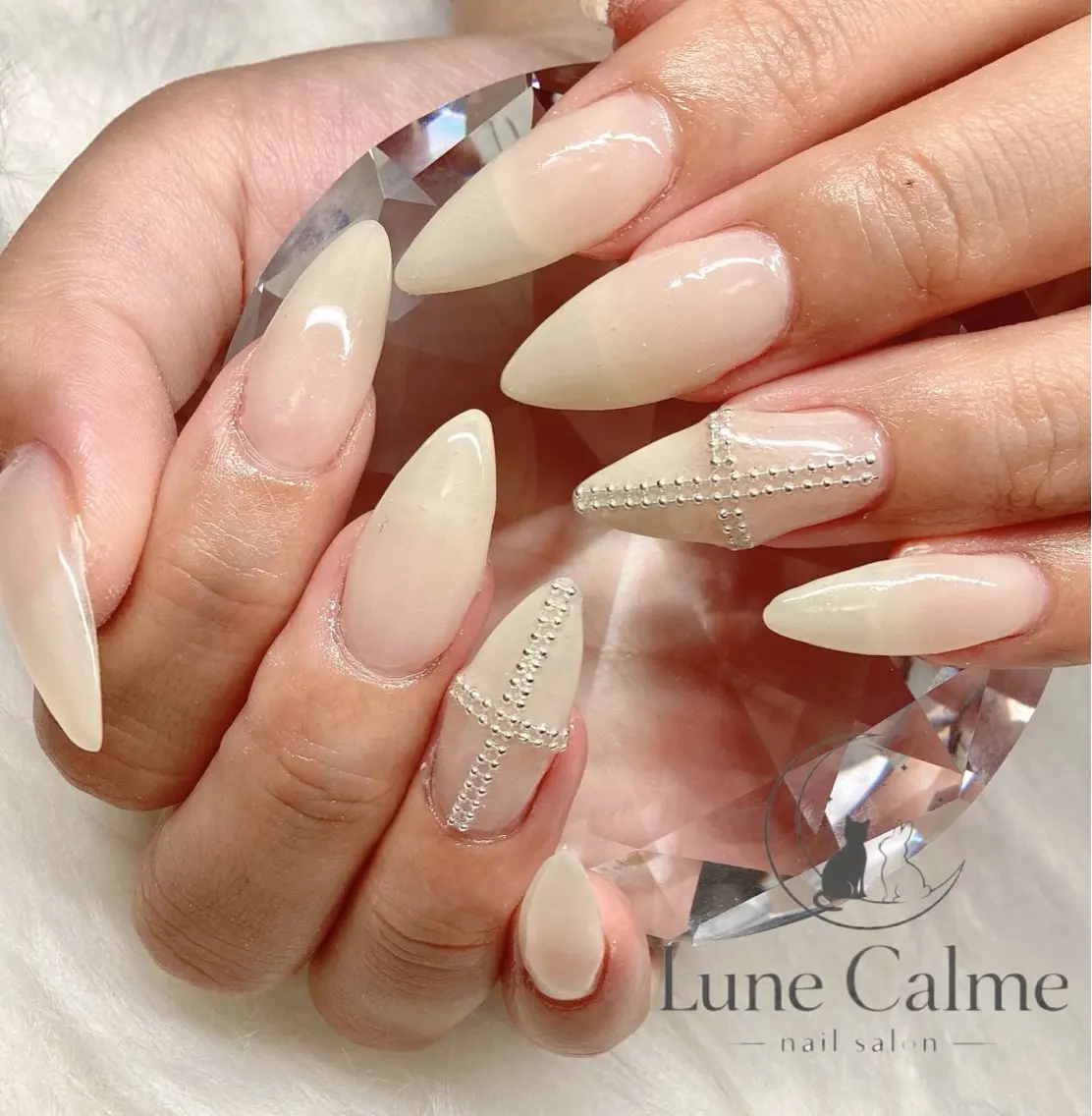 ネイル ハンドネイル Lune Calmeのネイルデザイン