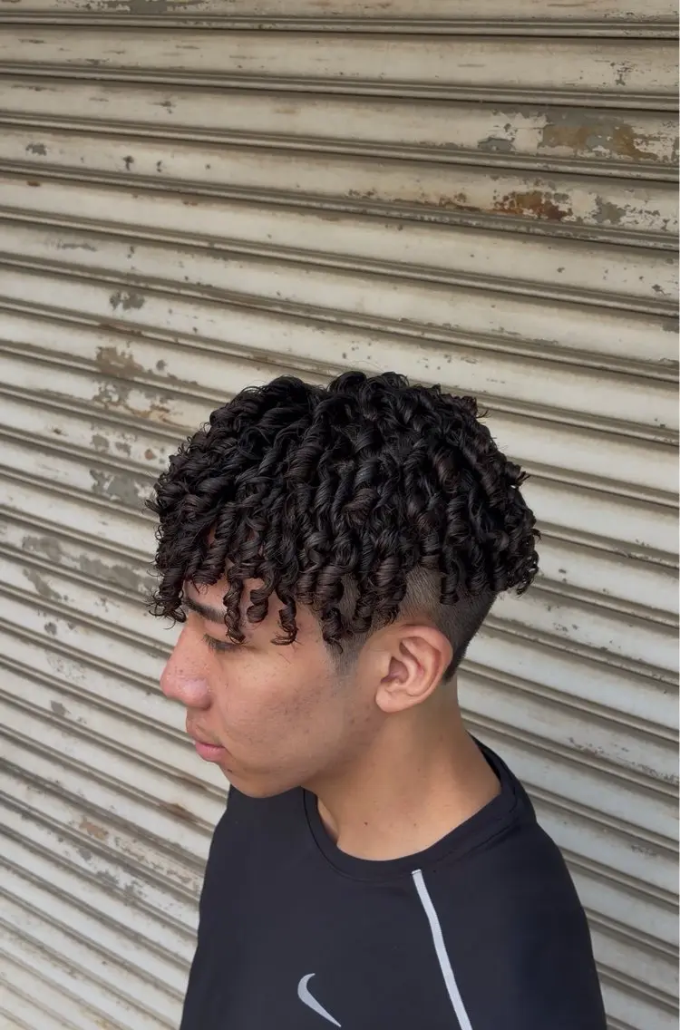 ミディアム カット tidehair 晃希　コウキのヘアスタイル