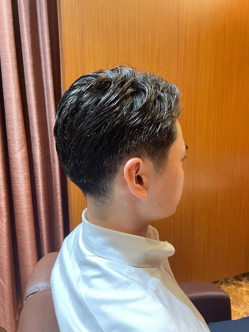 カット シマサキ シイナのヘアスタイル
