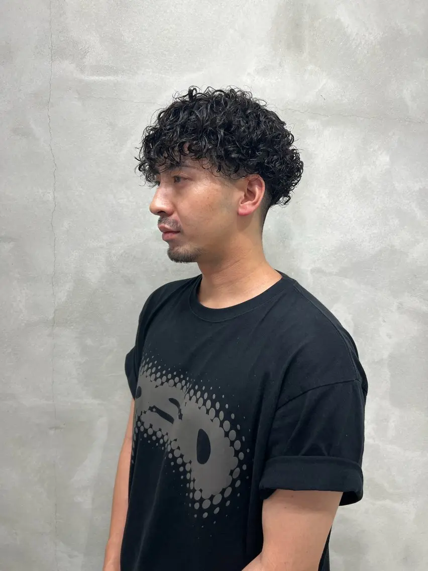 ショート パーマ メンズ マッシュ メンズパーマ スパイラルパーマ 村山 豪歩のヘアスタイル