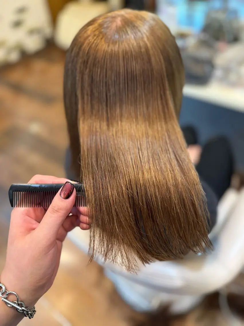 ミディアム 縮毛矯正 Olive 南森町店 酸性縮毛矯正のヘアスタイル