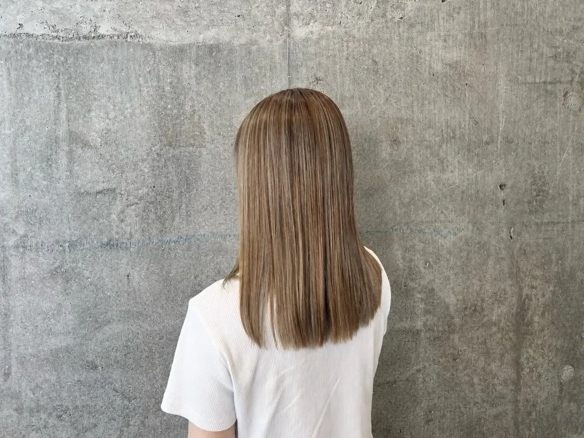 セミロング 蓮見友里 PiSTA/portのヘアスタイル