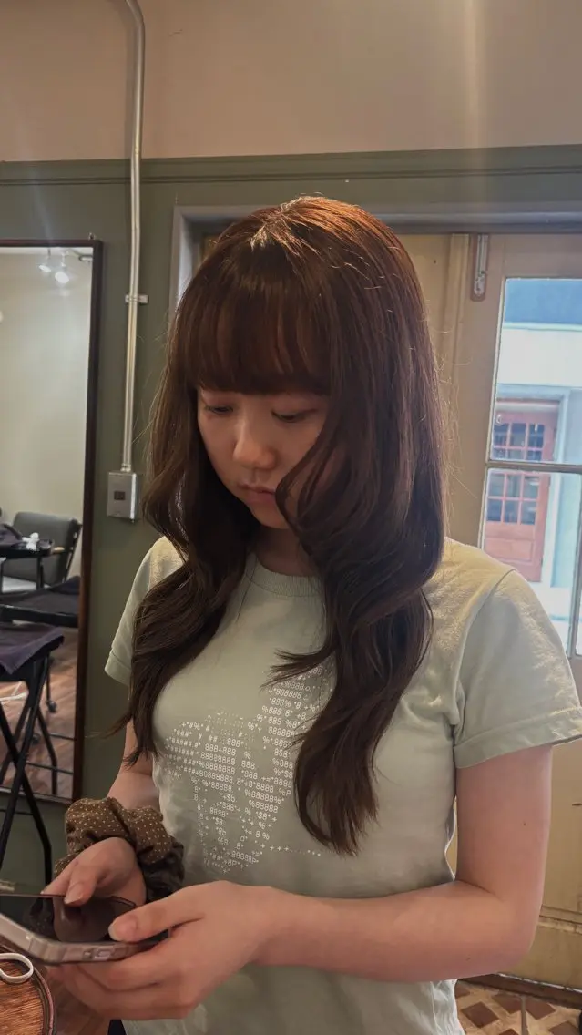 ロング 甲斐 真桜のヘアスタイル