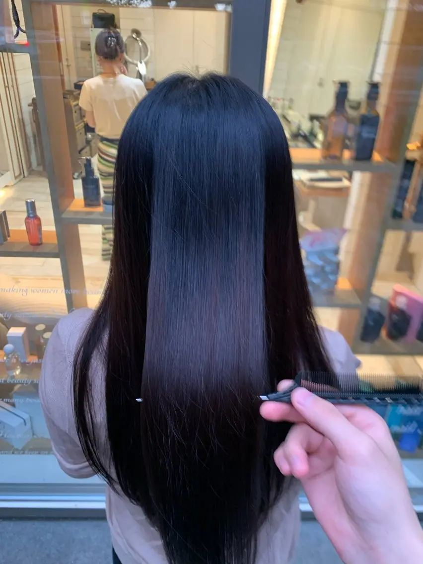 ロング HIDERO/渋谷/ 韓国/顔周りカットのヘアスタイル