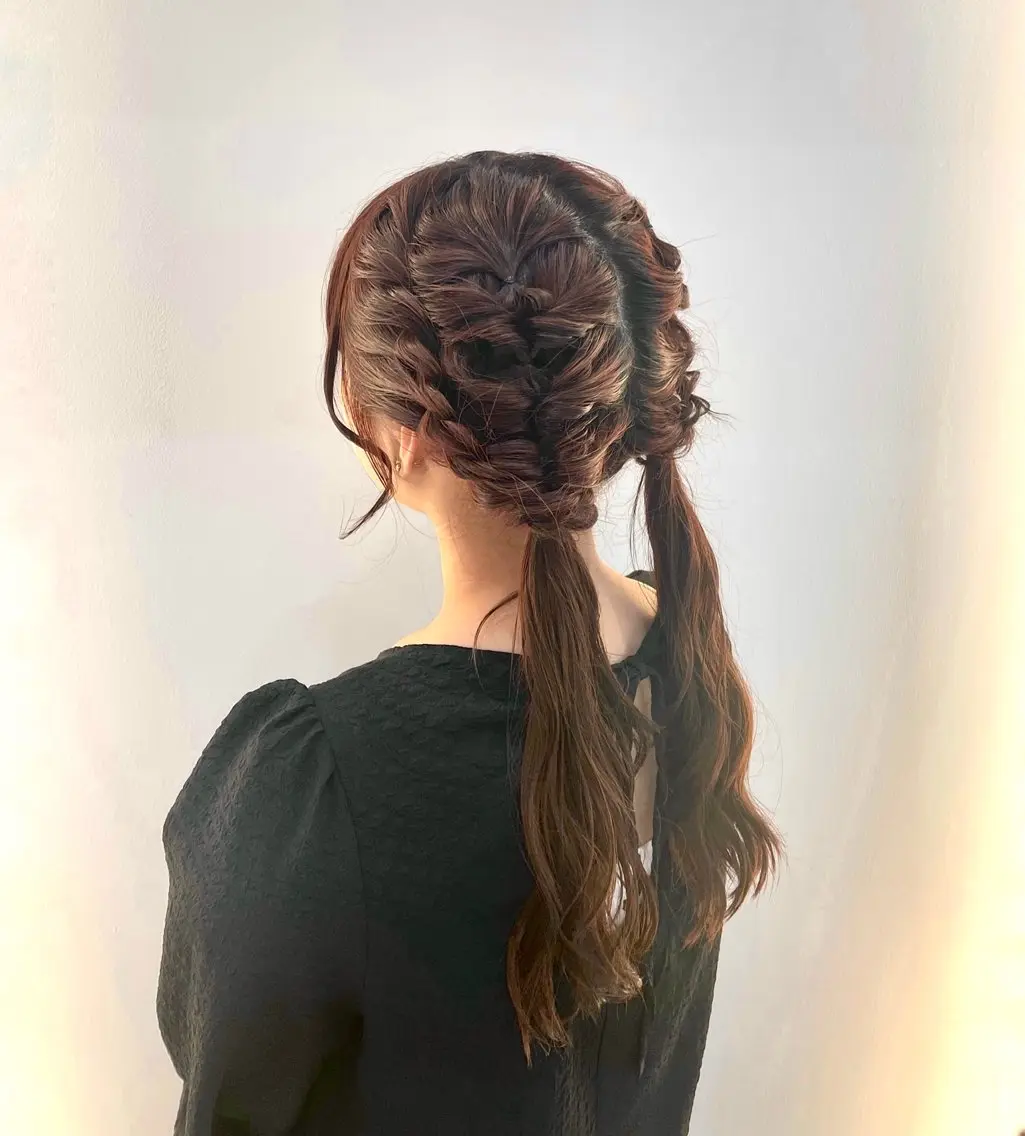 ロング カラー ヘアアレンジ 暖色カラー/レイヤー 唯菜 ﾕｲﾅのヘアスタイル