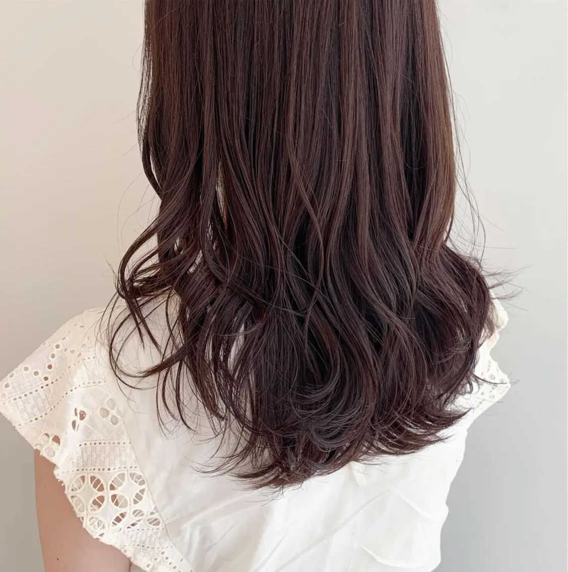 カラー 山口 莉奈のヘアスタイル