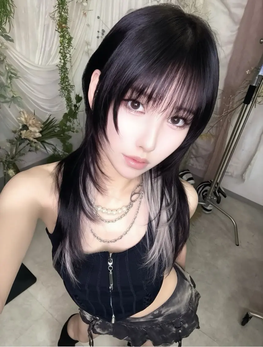 ロング ハッシュカット レイヤーカット カット トリートメント 【ロングウルフカット 姫カット】伊藤裕哉のヘアスタイル