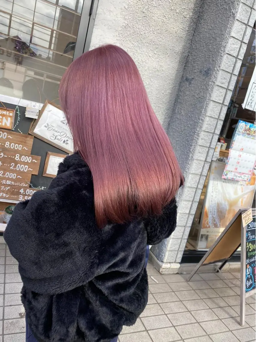 厳選カラー＋ケアトリートメントの写真