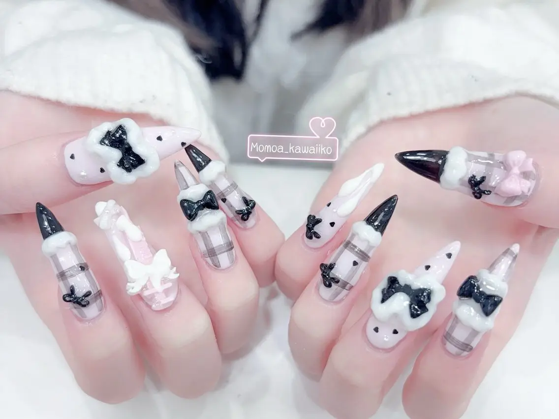 ネイル 成人式 ロングネイル マグネットネイル 大理石ネイル(マーブル) リボン ハンドネイル MoMoA Nail ネイル長さ出し専門店のネイルデザイン