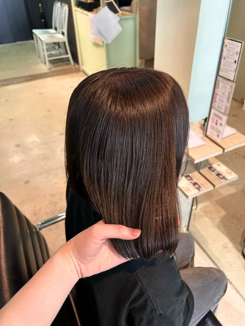 ミディアム カラー ブリーチ ブラウンカラー マロンブラウン F.O.F やまおか りおのヘアスタイル