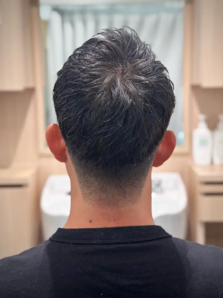 メンズ アイブロウ ビジネス ツーブロック 刈り上げ メンズアイブロウ カット ヘアカラー 【23時まで営業!】 知念 新菜のヘアスタイル
