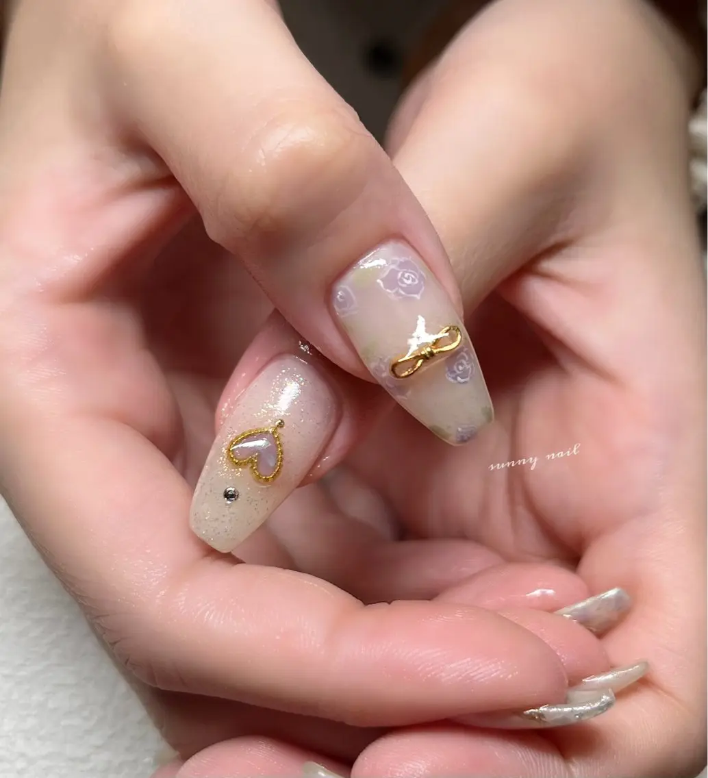 ネイル オーロラネイル ジェルネイル ハート ミラーネイル パラジェル sunny nailのネイルデザイン