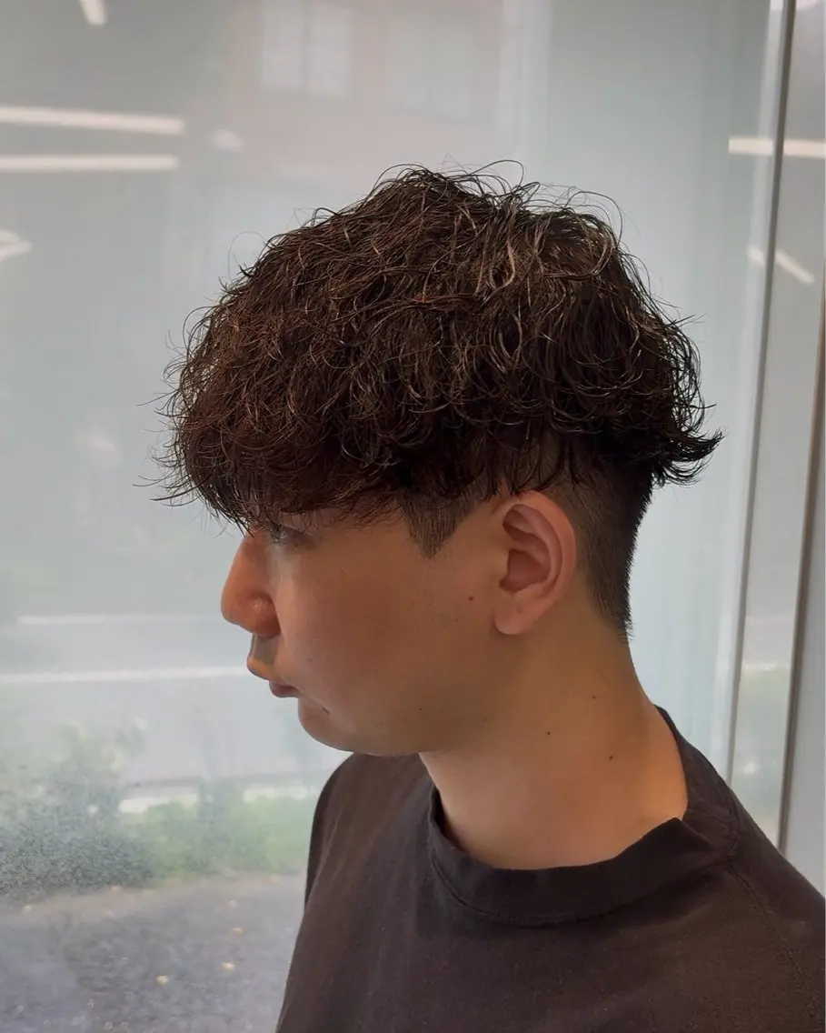 パーマ メンズ メンズパーマ 波巻きパーマ カット パーマ メンズパーマは私一択 佐藤有紀のヘアスタイル