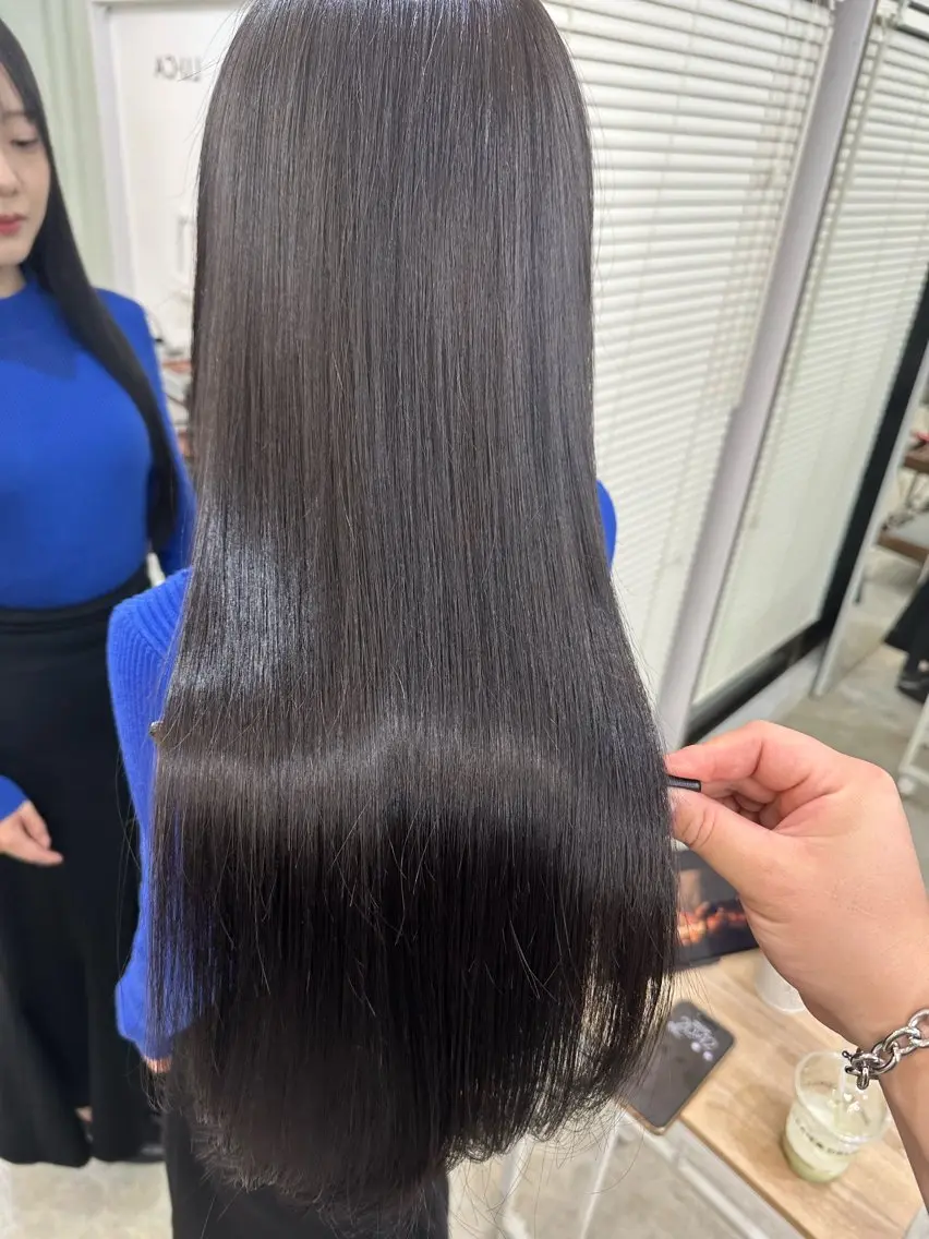 ロング カラー ブルーカラー ブルーラベンダー ラベンダーカラー 髪質改善 ヘアカラー トリートメント 髪質改善/レイヤー ストウシンゴのヘアスタイル