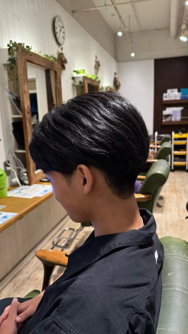 メンズ マッシュ 刈り上げ カット 亀有✂️正路 彩夏のヘアスタイル
