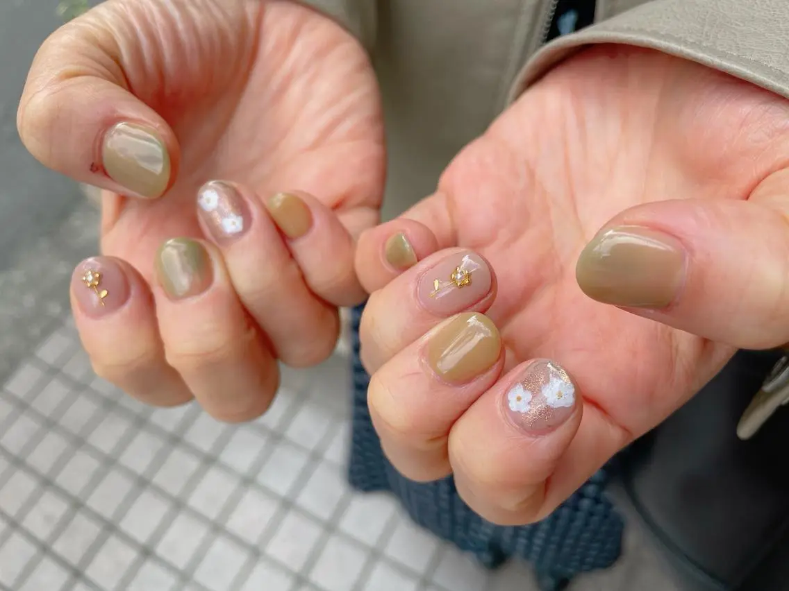ネイル オーロラネイル 桜ネイル フラワーネイル フットネイル マグネットネイル nailroom OHANA🌴のネイルデザイン