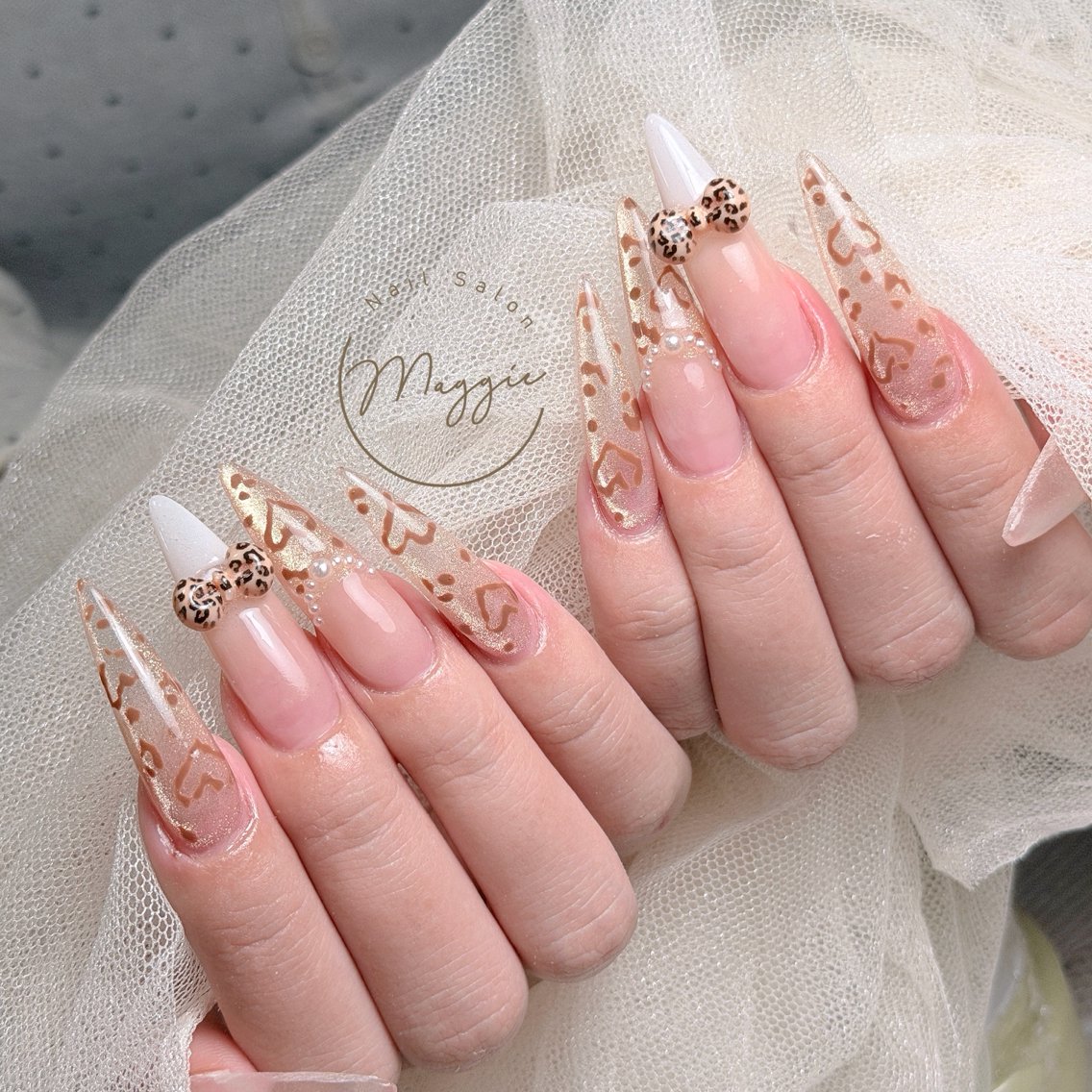 ネイル ハンドネイル Maggie Nail🦩BiKiのネイルデザイン