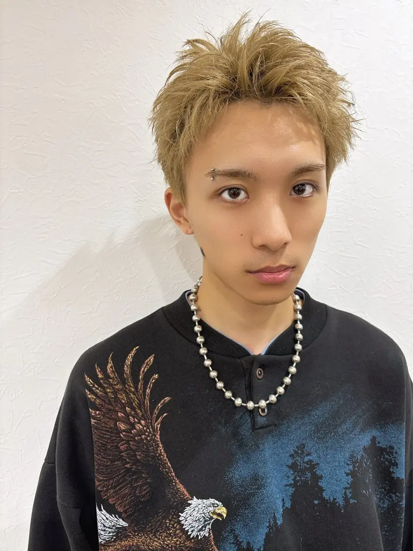 カラー メンズ メンズハイトーン スパイキーショート ハイトーンカラー 原田 健斗のヘアスタイル
