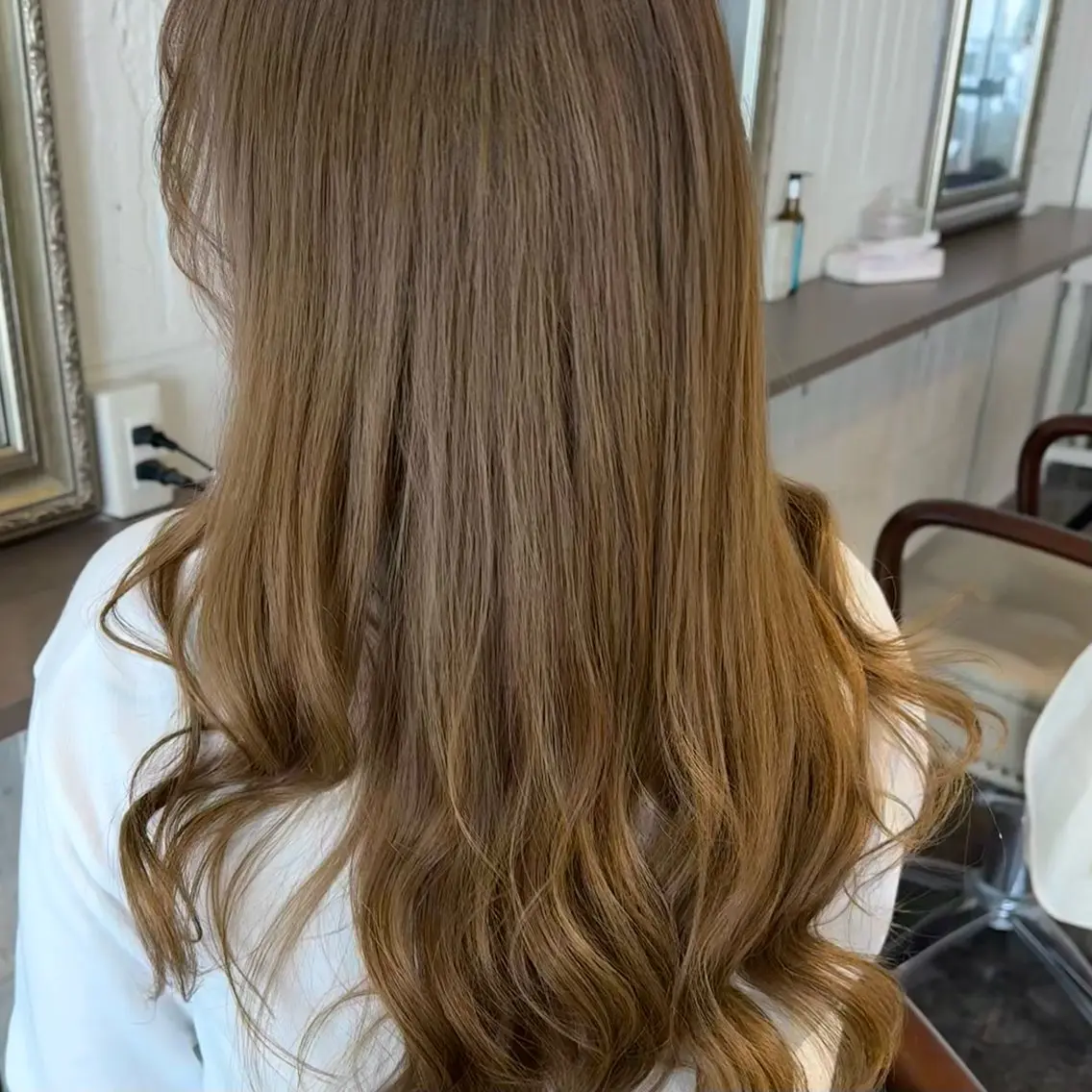ロング カラー 小松 瑞季のヘアスタイル