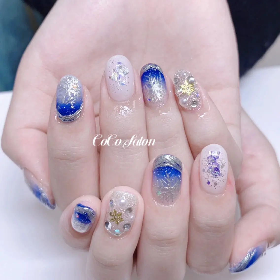 ネイル 長さ出し フレンチネイル ジェルネイル グラデーション キラキラネイル ハンドネイル CoCoSalon ネイル/まつ毛予約のネイルデザイン
