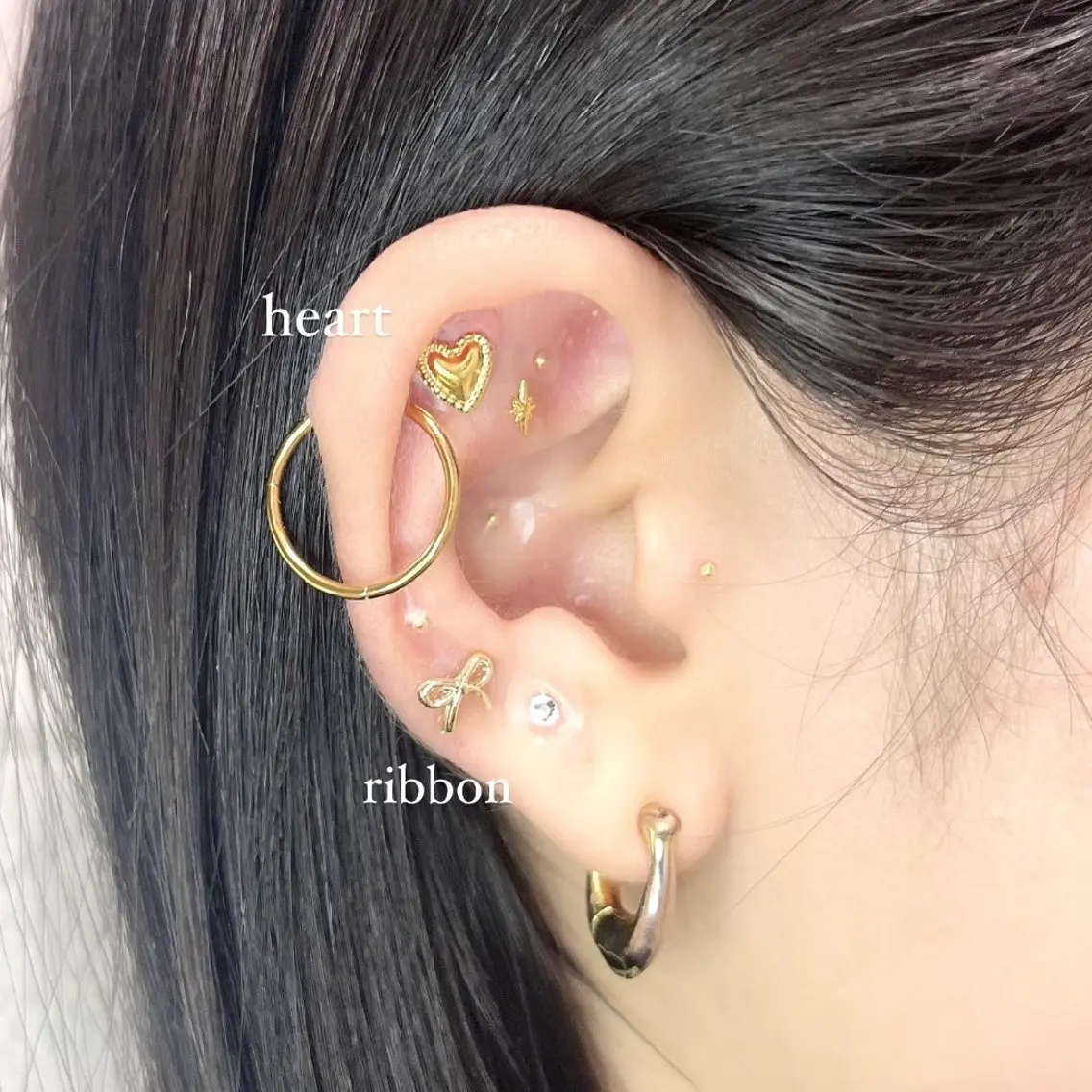 話題沸騰中🌟耳つぼジュエリー👂️💎:*・゚両耳20個まで【耳ツボジュエリー】の写真