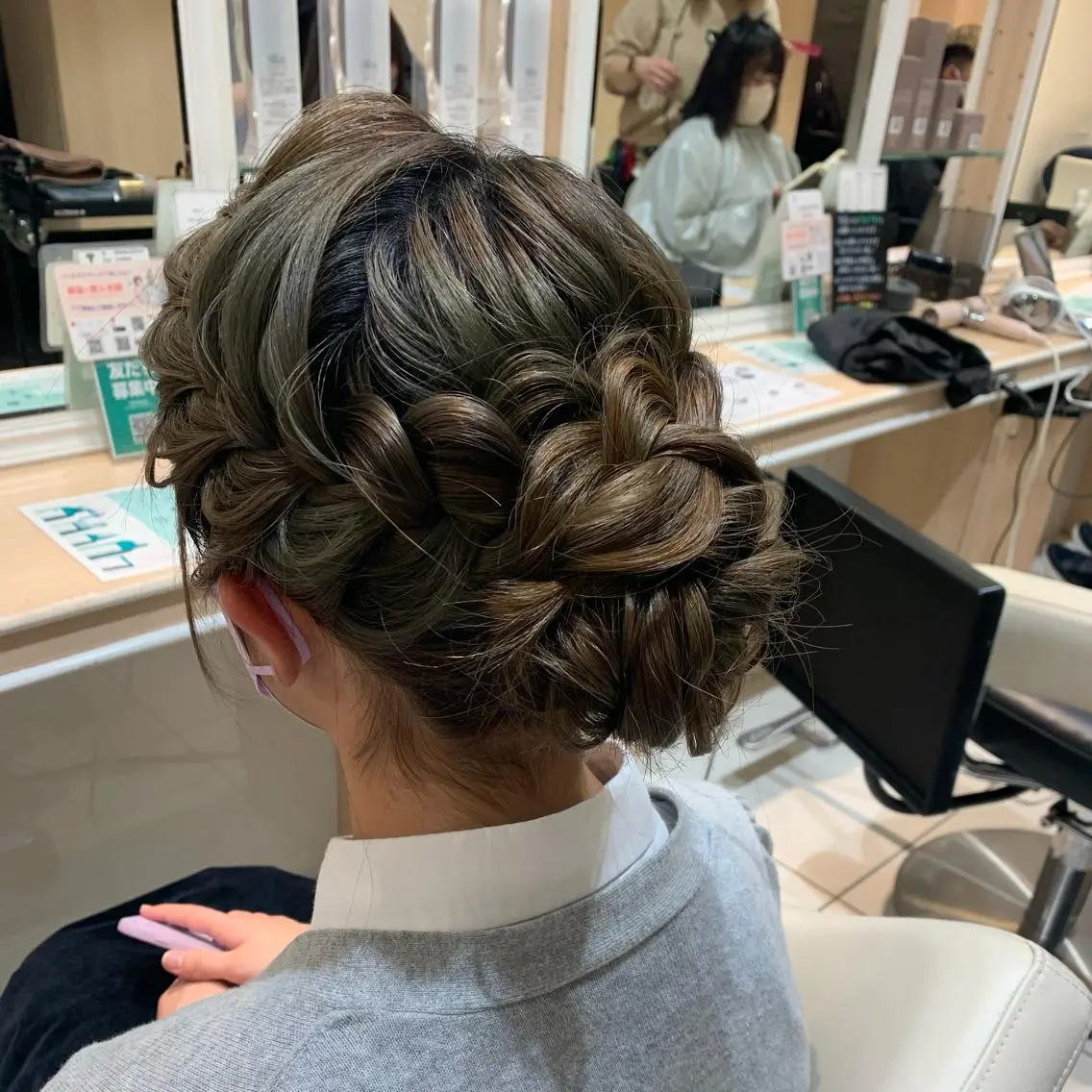 セミロング ヘアアレンジ ヘアセット 宮永 璃沙のヘアスタイル
