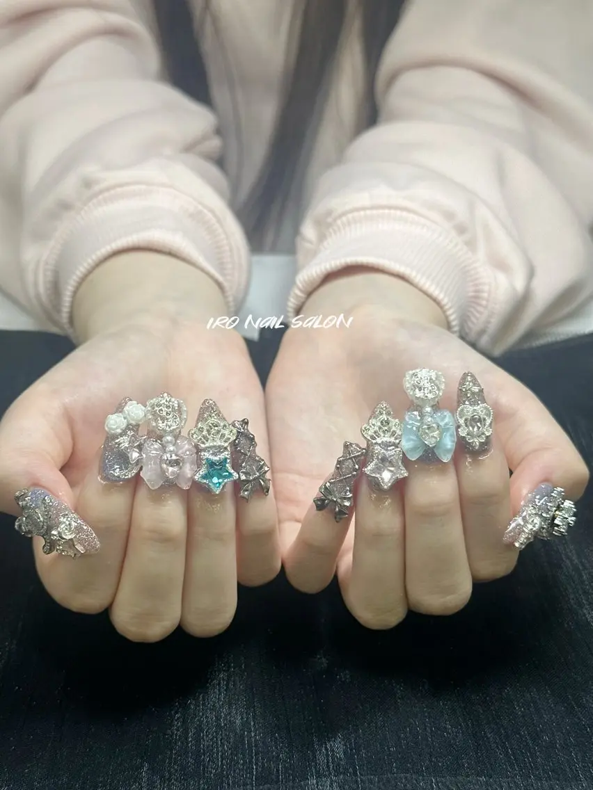 ネイル ハンドネイル IRO Nail Studioのネイルデザイン