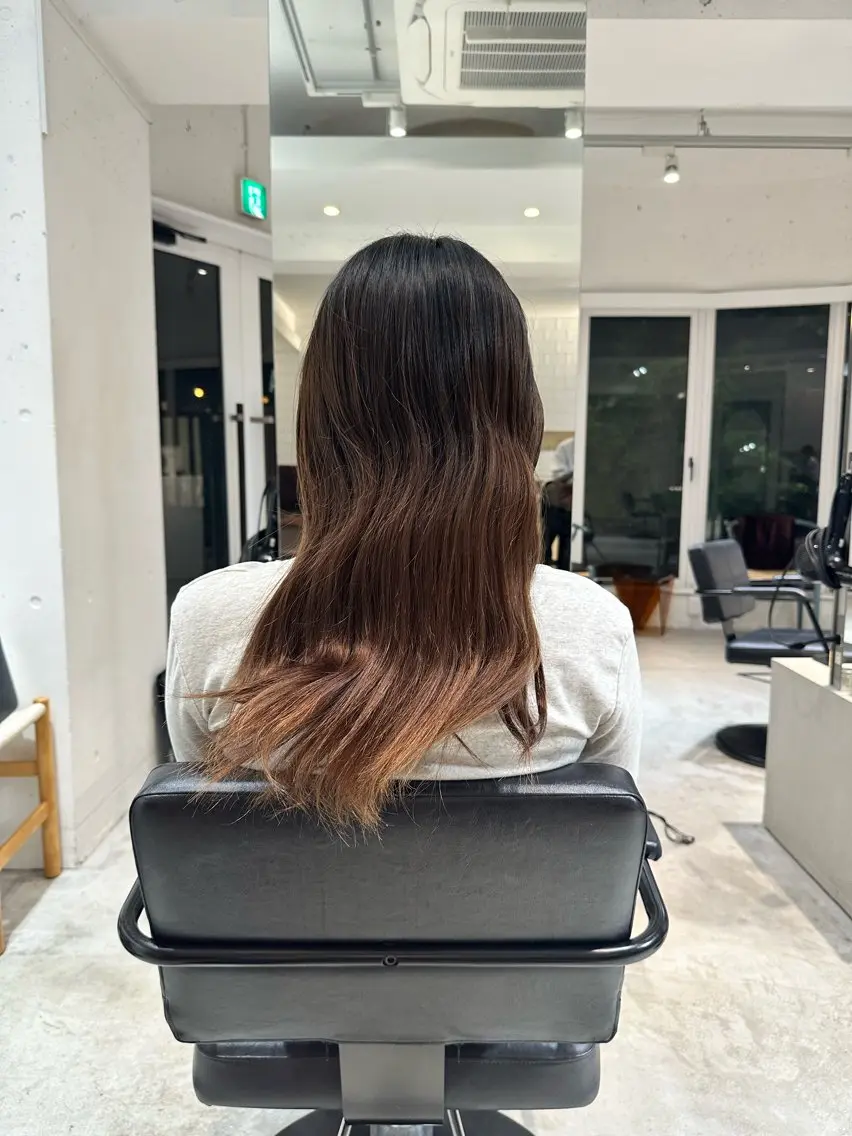 ロング ニュアンスカラー/ amikaのヘアスタイル