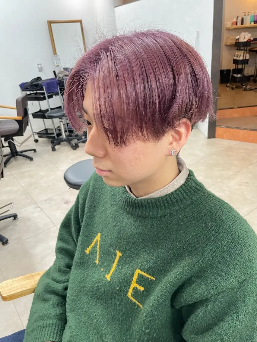 メンズ カット ヘアカラー パーマ トリートメント _WHITE 佐伯 碧のヘアスタイル