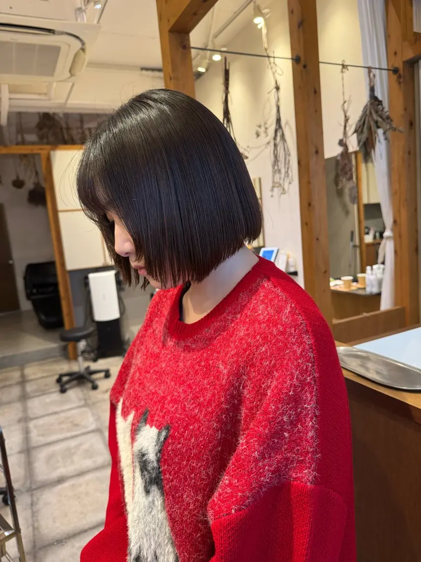 ショート ボブ カット ENIF 大島 芽生のヘアスタイル