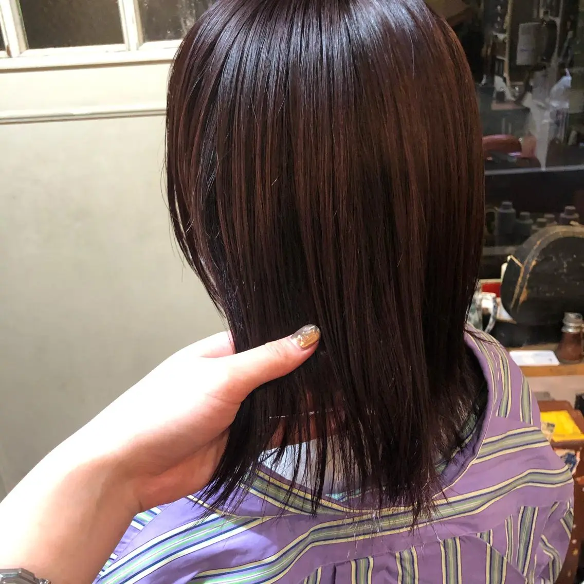 ミディアム カラー ブリーチ ブリーチなしカラー AYANO ／レイヤー／オリーブのヘアスタイル