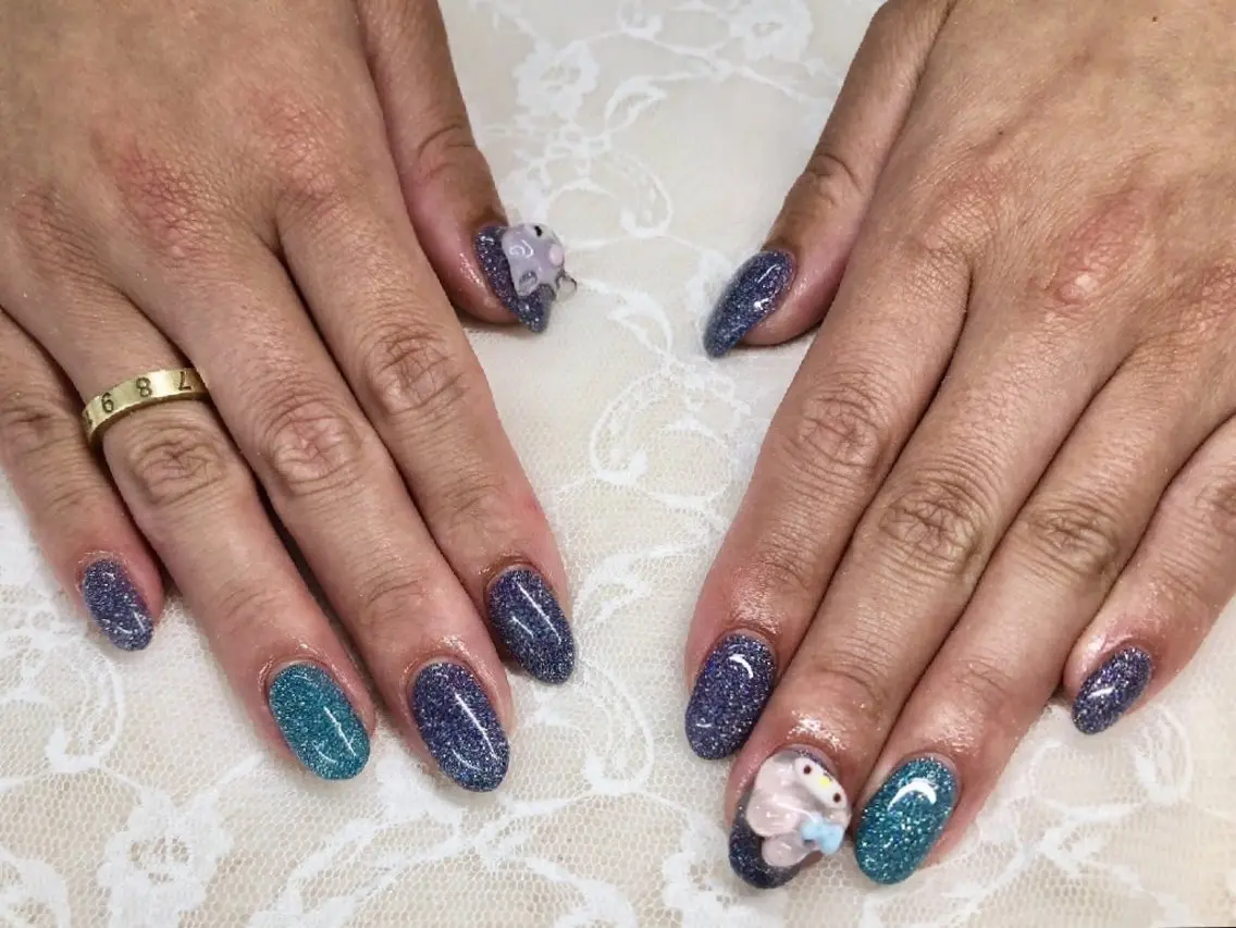 ネイル フラッシュネイル キラキラネイル ハンドネイル フットネイル ハンドケア 心斎橋Salon Epokkuのネイルデザイン