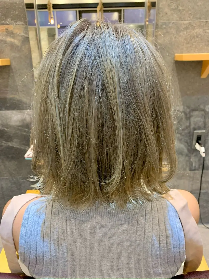 ミディアム カラー 塚本 昂のヘアスタイル