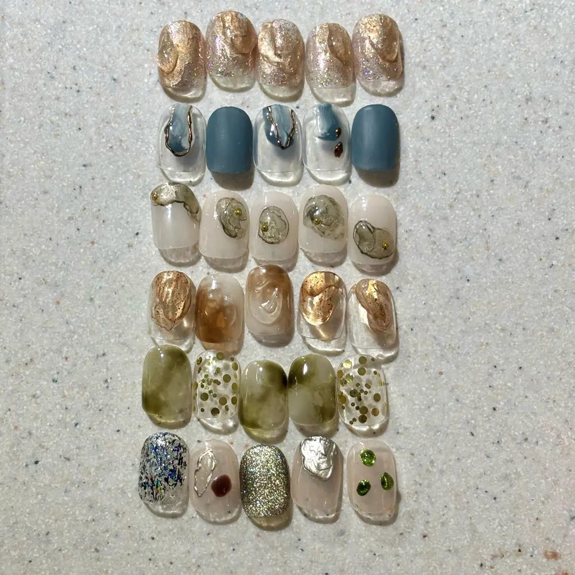 ネイル ニュアンスネイル emu nail yuのネイルデザイン