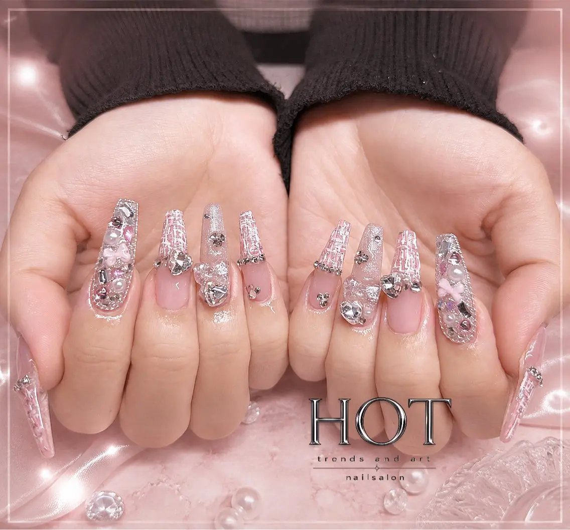 ネイル アートネイル オーロラネイル クリアネイル 長さ出し フレンチネイル ハンドネイル HOT Nail Salonのネイルデザイン