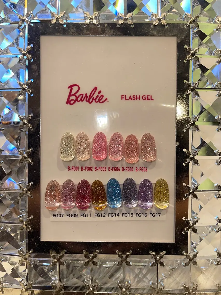 【売り切れ御免】大人気"Barbie Flash"ハンドorフット(初回オフ無料)の写真