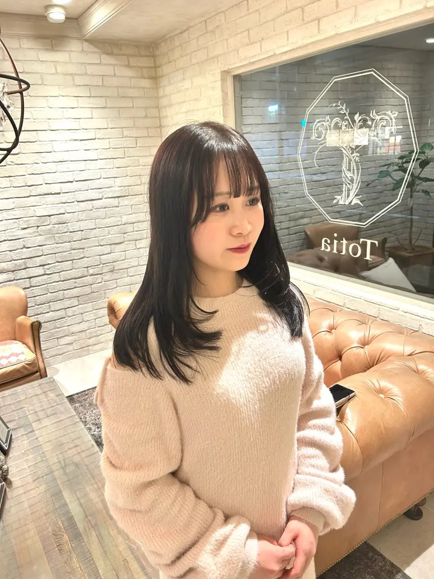 セミロング レイヤーカット 宇川 湧也のヘアスタイル